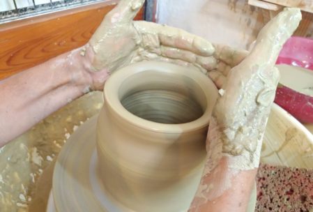 Lumbre y Barro taller de cerámica